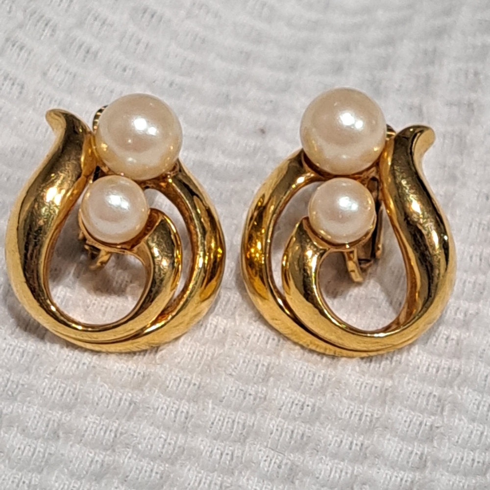 ⌛️ Vintage Earrings 4/17